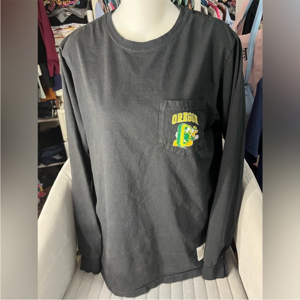 Original Retro Brand Oregon Ducks Pocket Logo Long Sleeve Tee Black